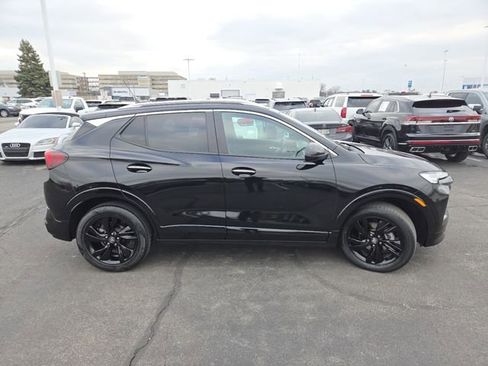 Used 2024 Buick Encore GX Sport Touring image 17