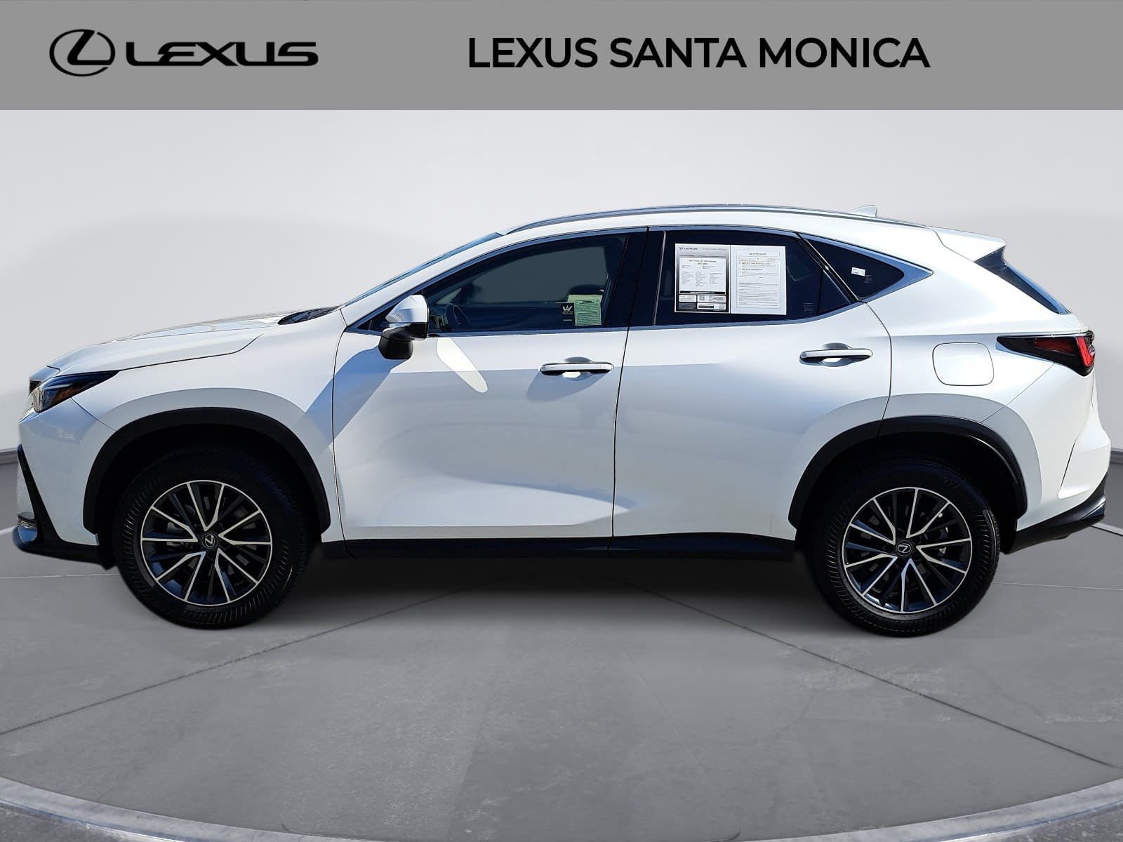 Used 2024 Lexus NX 250 FWD w/ Premium Package image 8