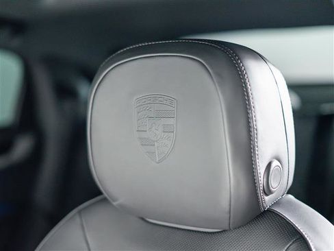 New 2026 Porsche Cayenne Coupe image 20