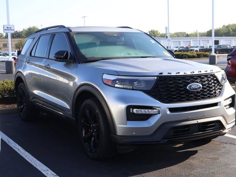 Used 2023 Ford Explorer ST w/ Equipment Group 401A AWD/4WD image 3