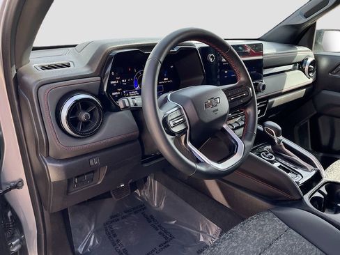 Used 2024 Chevrolet Colorado Z71 w/ Z71 Convenience Package 2 image 9