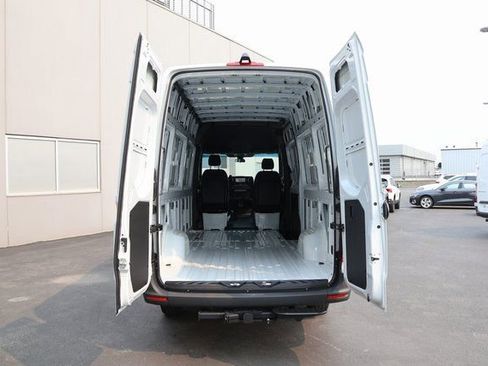 New 2025 Mercedes-Benz Sprinter 2500 image 26