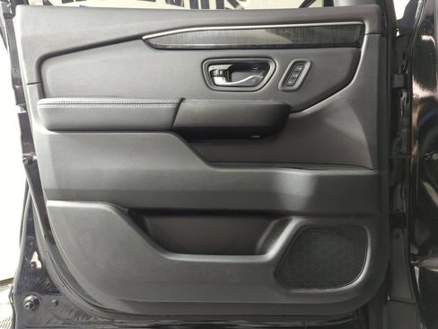 Certified 2024 Honda Pilot Elite image 9