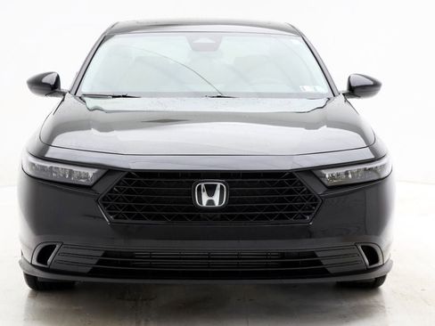 Used 2025 Honda Accord SE image 5