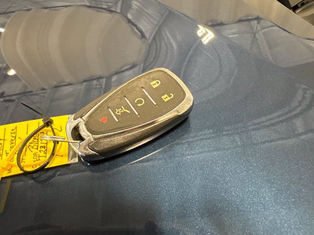 Used 2023 Chevrolet Traverse LT FWD image 9