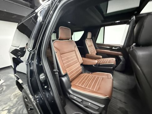 Used 2023 GMC Yukon Denali Ultimate image 23