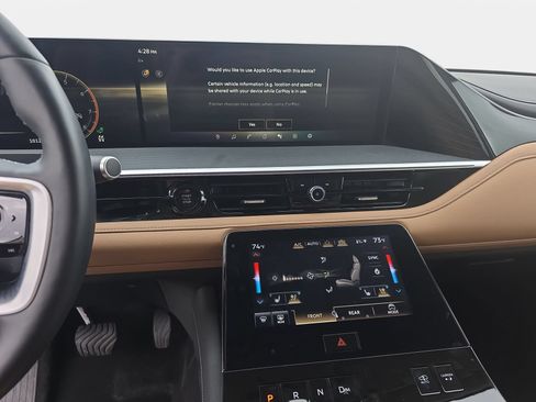Certified 2025 INFINITI QX80 Sensory AWD/4WD image 20