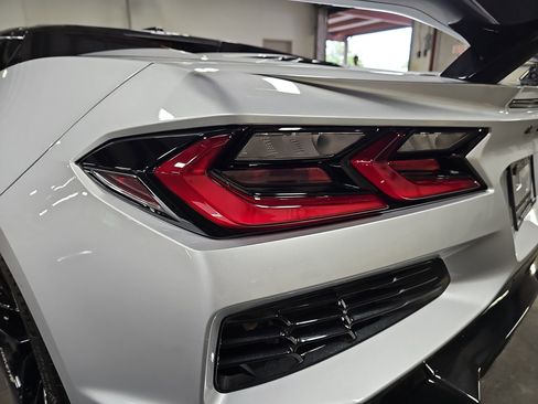 Used 2026 Chevrolet Corvette Z06 RWD image 36