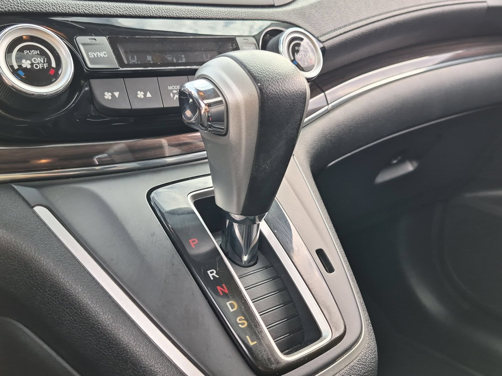 Used 2016 Honda CR-V EX-L image 30
