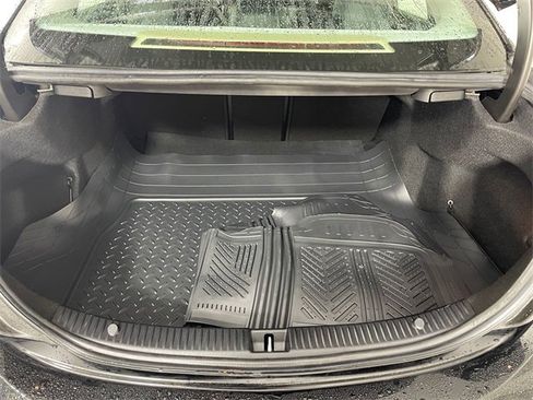 Used 2015 Mercedes-Benz C 300 4MATIC Sedan image 18