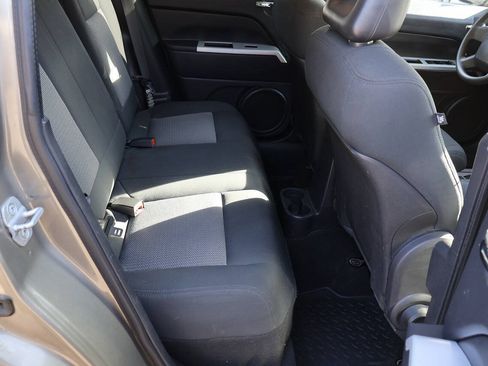 Used 2008 Jeep Patriot Sport FWD image 25