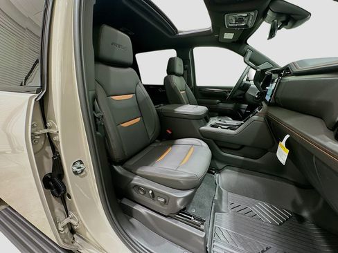 New 2026 GMC Sierra 2500 AT4 w/ AT4 Premium Plus Package AWD/4WD image 30