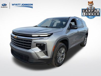 Used 2024 Chevrolet Traverse LT