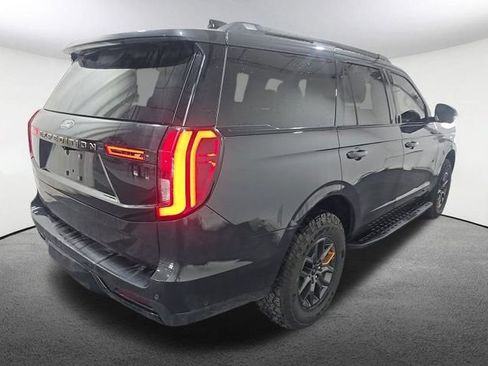 Used 2025 Ford Expedition Tremor AWD/4WD image 2