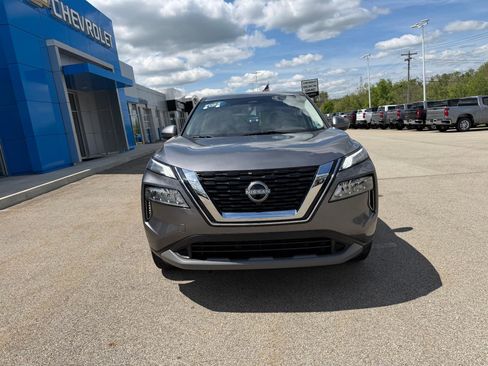 Used 2023 Nissan Rogue SV AWD/4WD image 9