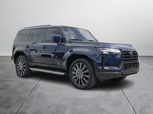 Used 2024 Lexus GX 550 w/ Cold Area Package image 6