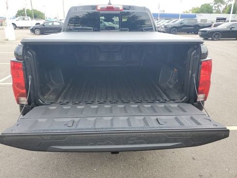 Used 2024 Chevrolet Colorado LT w/ LT Convenience Package II AWD/4WD image 23