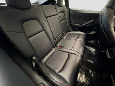 Used 2023 Tesla Model Y Long Range AWD/4WD image 14