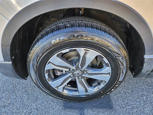 Used 2019 Honda CR-V LX image 16