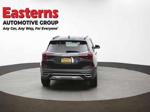 Used 2023 Kia Seltos EX image 38