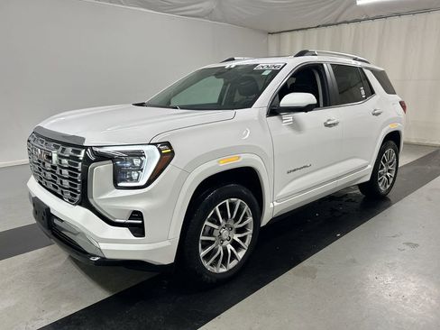 Certified 2026 GMC Terrain Denali AWD/4WD image 5