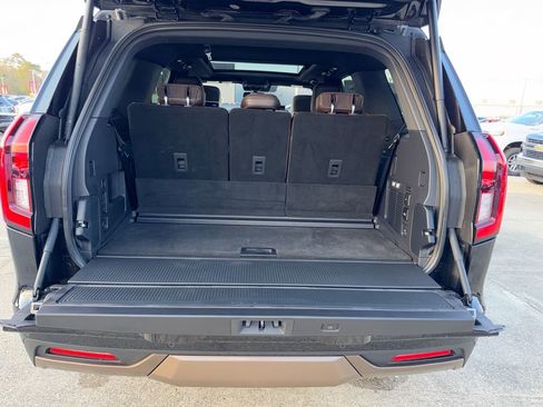 Used 2025 Ford Expedition King Ranch image 24