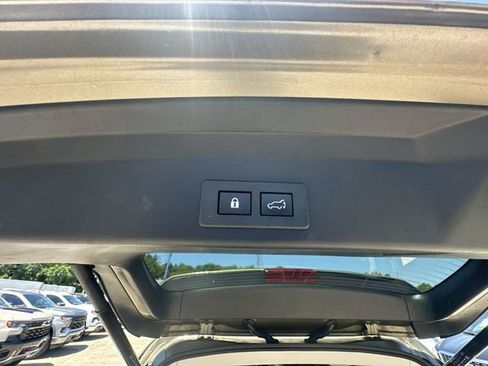 Used 2023 Subaru Ascent Limited w/ Technology Package AWD/4WD image 46