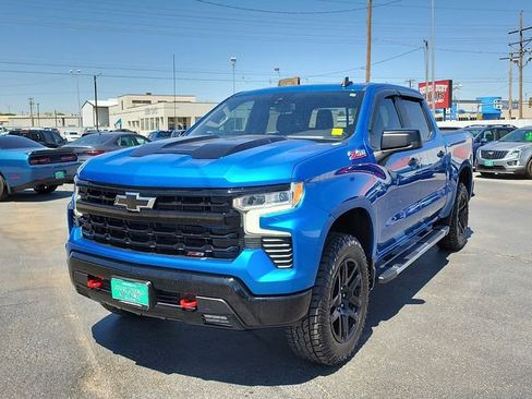 Used 2024 Chevrolet Silverado 1500 LT Trail Boss w/ Convenience Package II AWD/4WD image 7