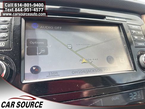 Used 2017 Nissan Rogue SL image 19