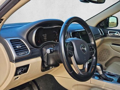 Used 2020 Jeep Grand Cherokee Limited image 10