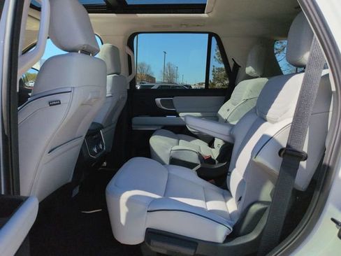 New 2025 Ford Expedition Platinum w/ Platinum Ultimate Package image 14