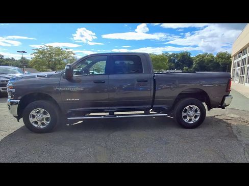 Used 2026 RAM 2500 Big Horn AWD/4WD image 5