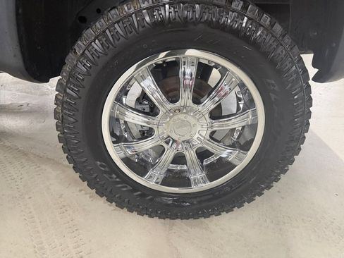 Used 2014 Nissan Titan PRO-4X image 25