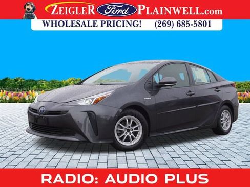 Used 2022 Toyota Prius L Eco image 1