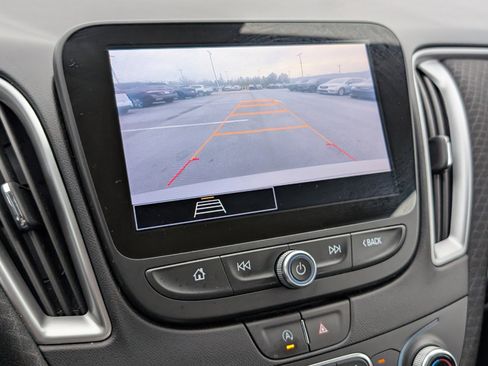 Used 2025 Chevrolet Malibu LT image 15