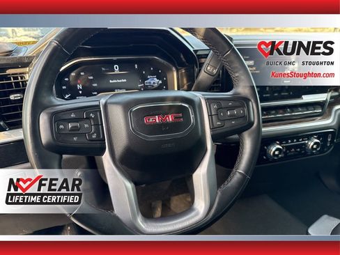 Used 2024 GMC Sierra 1500 Elevation image 14