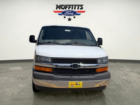 Used 2017 Chevrolet Express 3500 LT w/ LT Preferred Equipment Group RWD image 8
