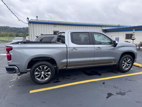 Used 2025 Chevrolet Silverado 1500 LT w/ Leather Package image 6