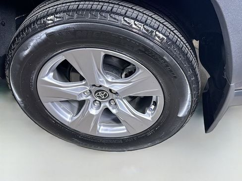 Certified 2025 Toyota RAV4 XLE w/ Convenience Package image 31