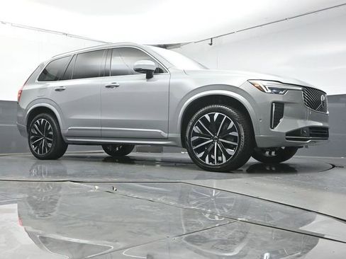 Used 2026 Volvo XC90 B6 Plus w/ Protection Package Premier image 41