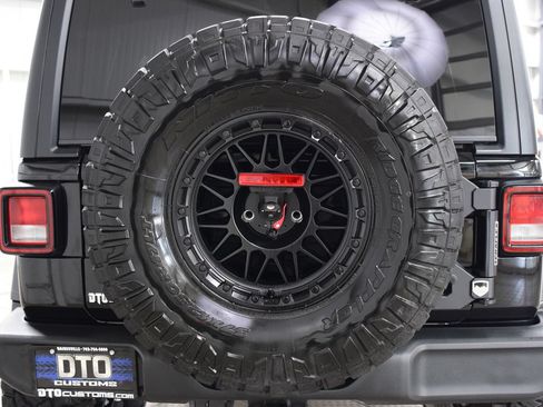 Used 2026 Jeep Wrangler Unlimited Sport AWD/4WD image 23