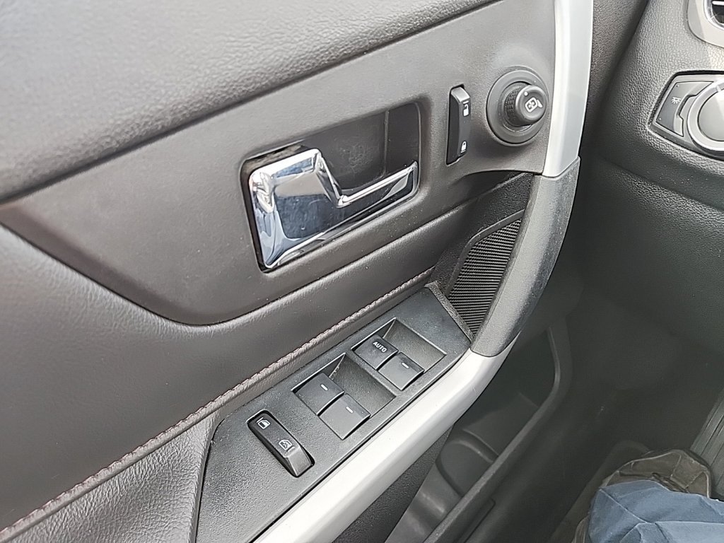 Used 2014 Ford Edge SEL AWD/4WD image 23