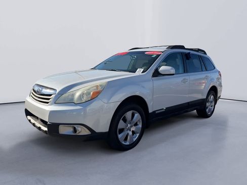 Used 2011 Subaru Outback 2.5i Premium w/ Popular Equipment Group 2A image 6