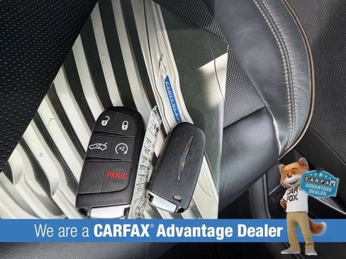 Used 2015 Chrysler 200 C w/ Navigation & Sound Group I image 40