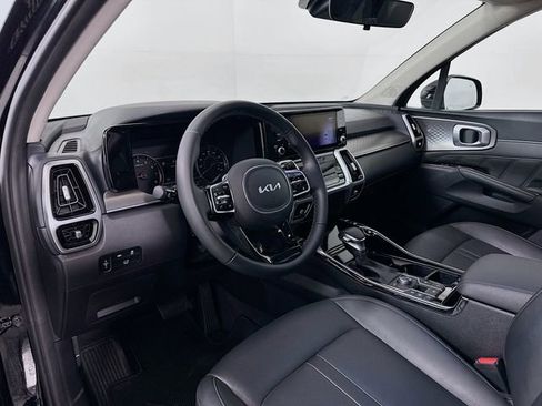 Used 2022 Kia Sorento SX image 9