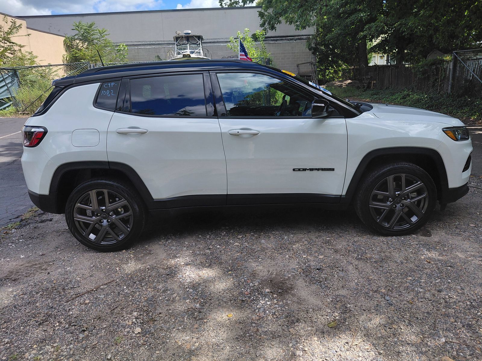 Used 2026 Jeep Compass Limited AWD/4WD image 31