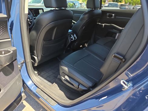 Used 2024 Kia Sorento S w/ Panoramic Sunroof Package FWD image 20