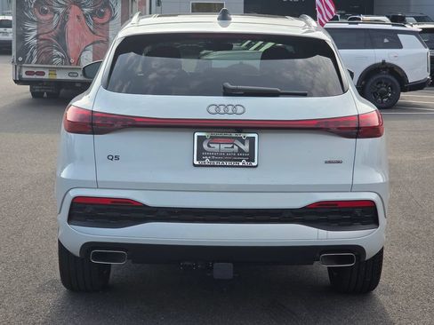 Used 2025 Audi Q5 Premium Plus w/ Premium Plus AWD/4WD image 5
