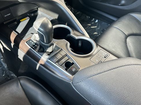 Used 2024 Toyota Camry XLE w/ Cold Weather Package image 22