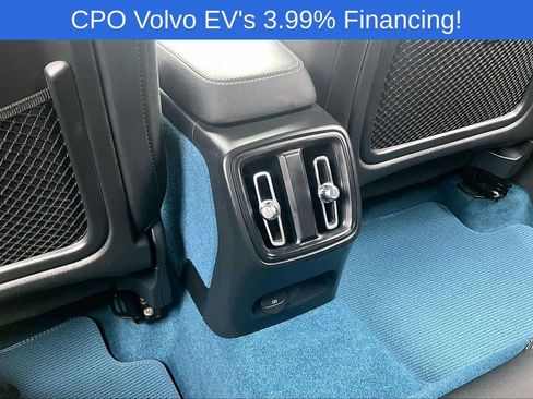 Used 2023 Volvo XC40 Recharge Plus AWD/4WD image 31